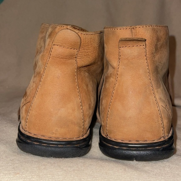 Earth men’s Chukka boots. Leather. Size 11. Baja style.  Lace up tie shoe. MOCHA - Picture 9 of 11